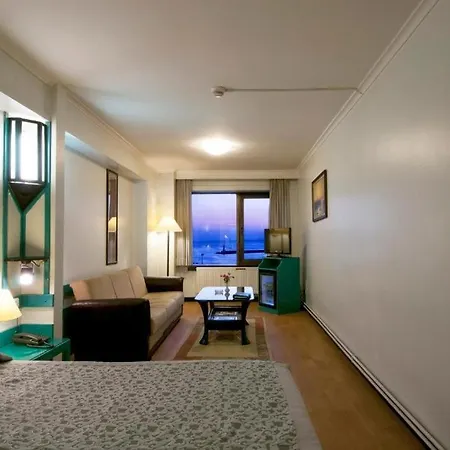 Hotell Kadikoy Rihtim 3*